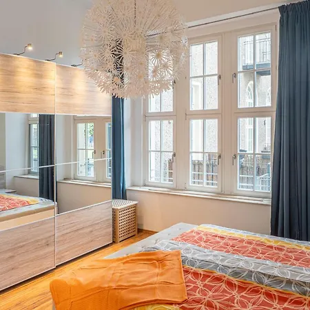 Apartment 3 Raum Karl May, Gehobene Ausstattung, Radebeul-ost, 76qm *