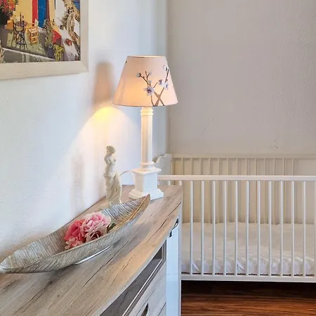 Apartment 3 Raum Karl May, Gehobene Ausstattung, Radebeul-ost, 76qm *